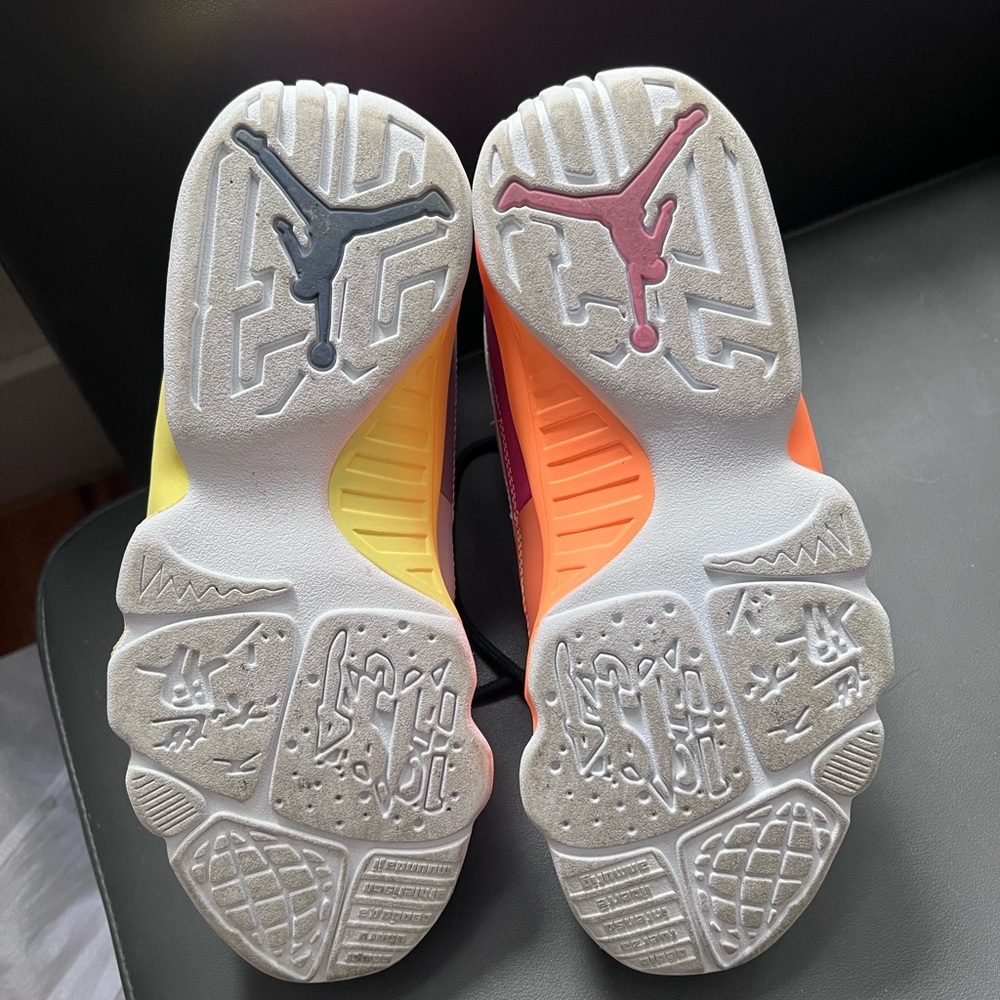 Air Jordan Retro women’s sneakers - Picture 9 of 9